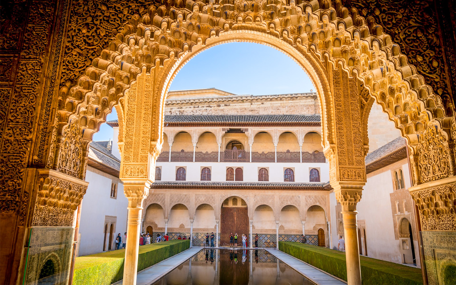 Tudo o que você precisa saber sobre a história de Alhambra